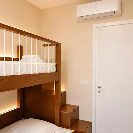Luxury Urban Apartament Tirana